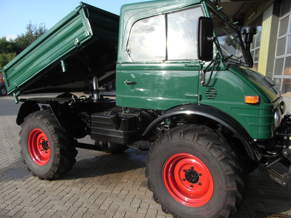 Nutzfahzeuge Werkstatt für Sandstrahlen und Lackieren Nutzfahzeuge Werkstatt für Sandstrahlen und Lackieren von LKW, Oldtimer