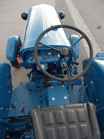 Nutzfahzeuge Werkstatt für Sandstrahlen und Lackieren Nutzfahzeuge Werkstatt für Sandstrahlen und Lackieren von LKW, Oldtimer