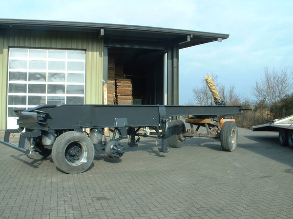 Nutzfahzeuge Werkstatt für Sandstrahlen und Lackieren Nutzfahzeuge Werkstatt für Sandstrahlen und Lackieren von LKW, Oldtimer