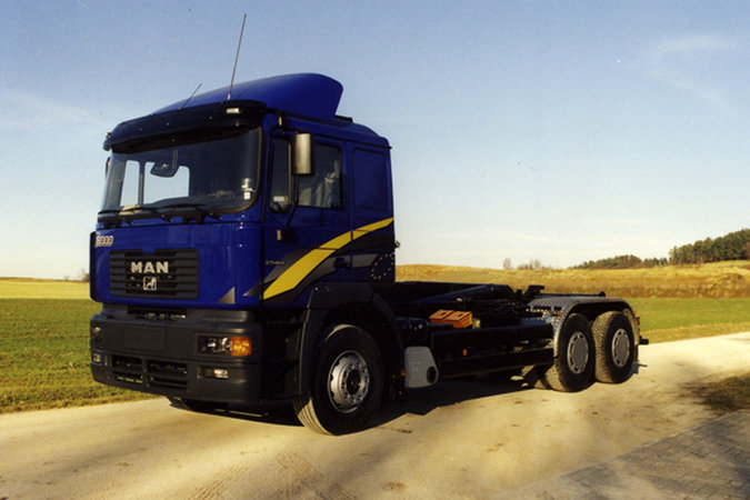 Nutzfahzeuge Werkstatt für Sandstrahlen und Lackieren Nutzfahzeuge Werkstatt für Sandstrahlen und Lackieren von LKW, Oldtimer